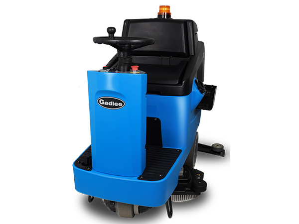 GT110+駕駛式洗地機