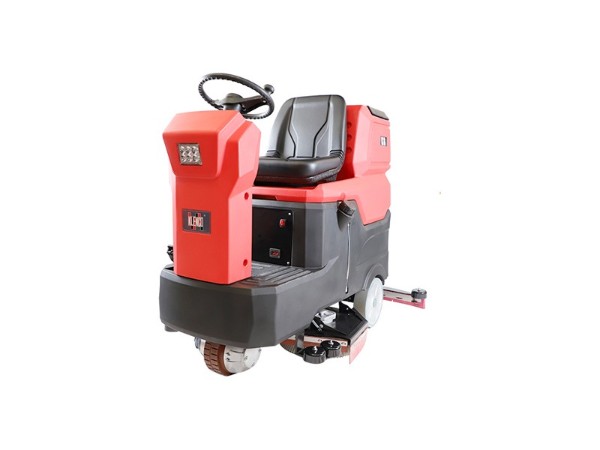 格蘭高K8駕駛式洗地機(jī)