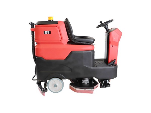 格蘭高K8駕駛式洗地機(jī)