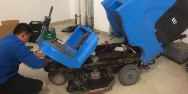 趕緊把這份《設(shè)備保養(yǎng)指南》轉(zhuǎn)到你的保潔工作群！