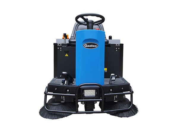 GTS1200E駕駛式掃地機(jī)