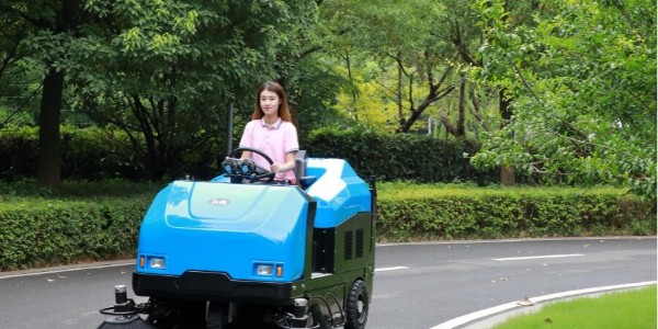 小型掃地機價格多少錢