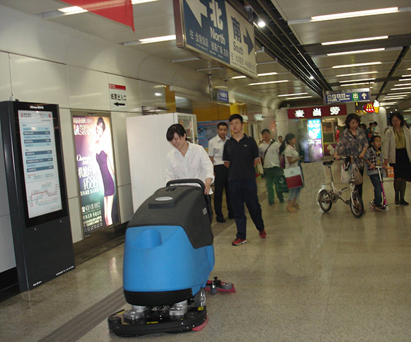 南京嘉得力洗地機(jī)南京地鐵項(xiàng)目