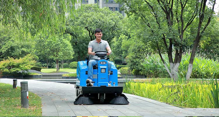 學(xué)校清潔方案-路面清掃-南京嘉得力