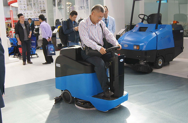 學(xué)校清潔方案-路面清洗-南京嘉得力